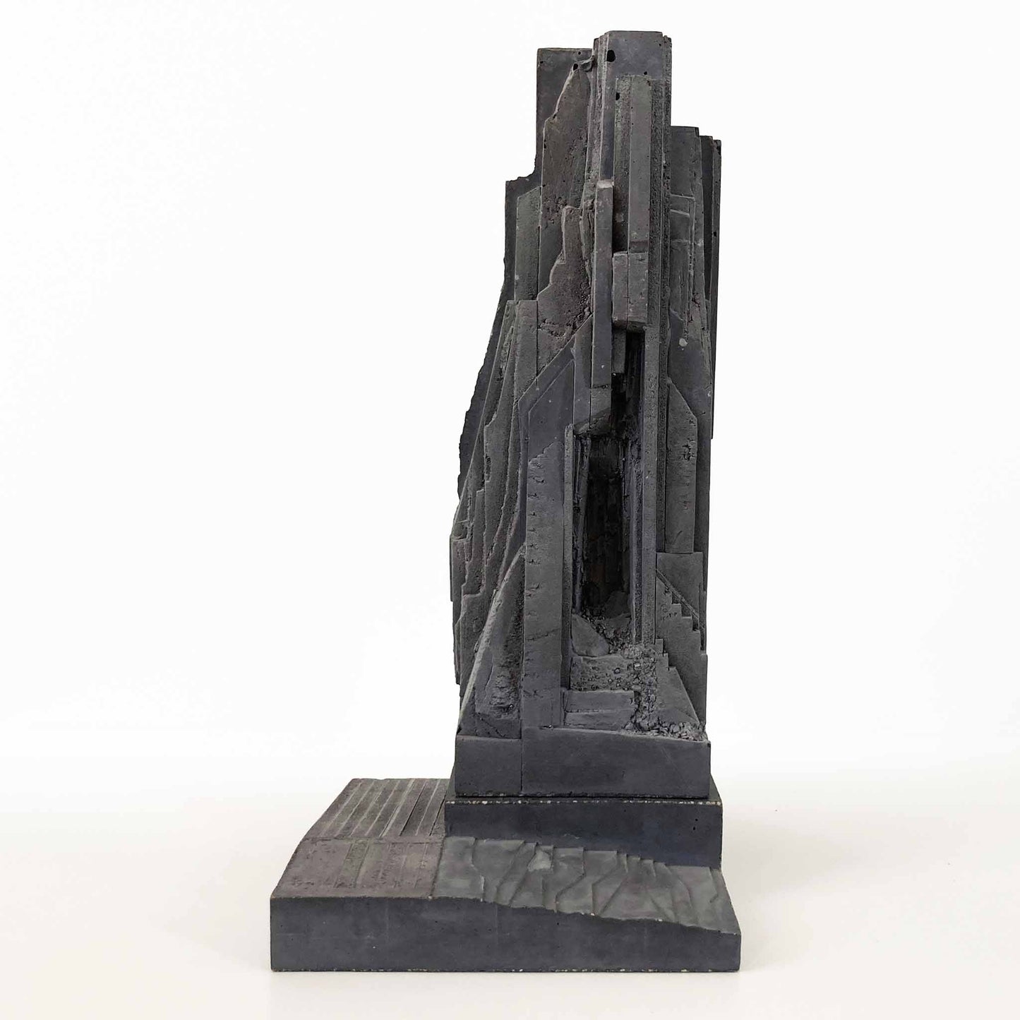 Monument no.21 Black